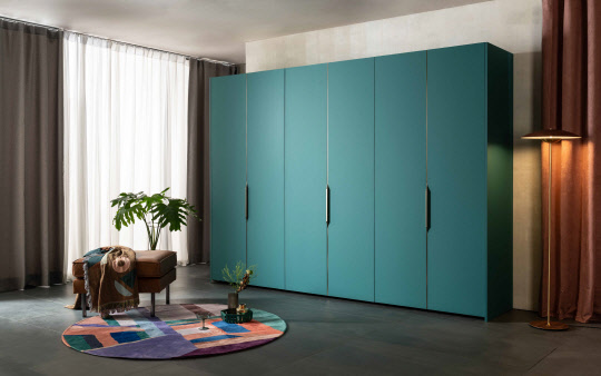 현대리바트의 알레 에르모소 패럿피시그린 색상 붙박이장. <현대백화점 제공>